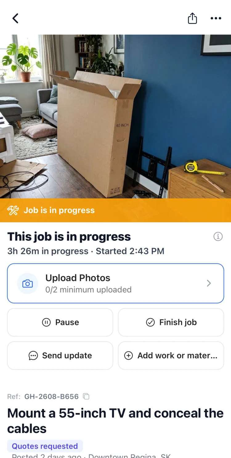 A job in progress, with buttons to upload photos, send an update, pause, or finish the job.